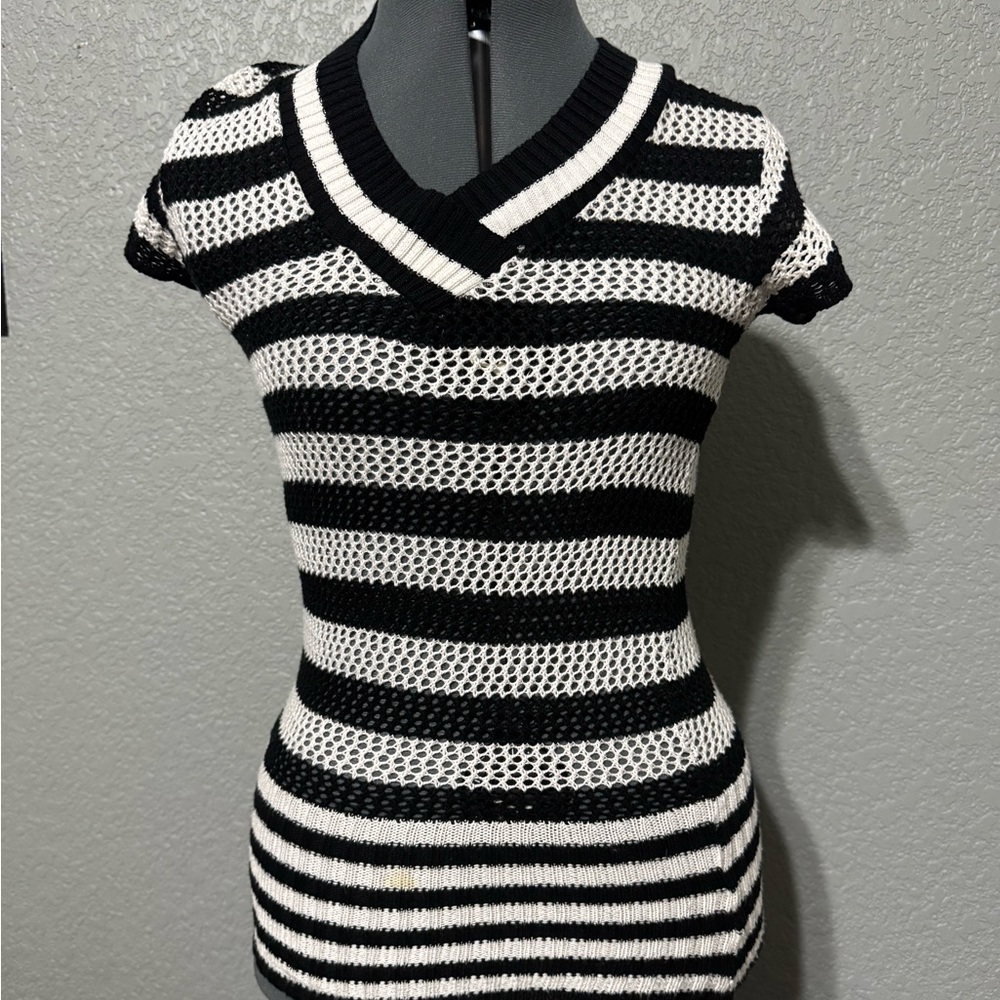 Chic Striped Knit Top